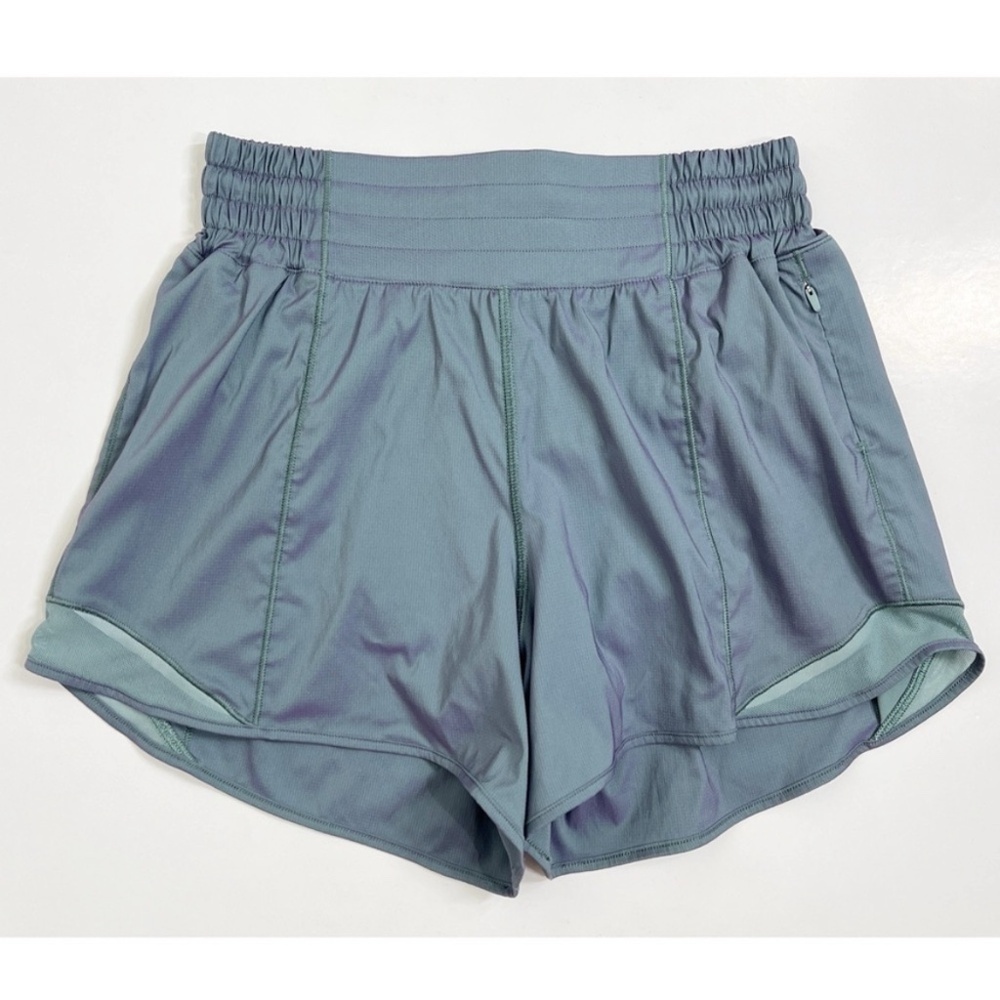 Lululemon NWOT Hotty Hot High-Rise Lined Short 4" Iridescent